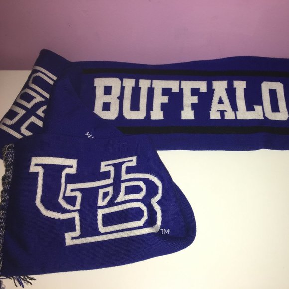 University at buffalo scarf (UB) - Picture 1 of 2